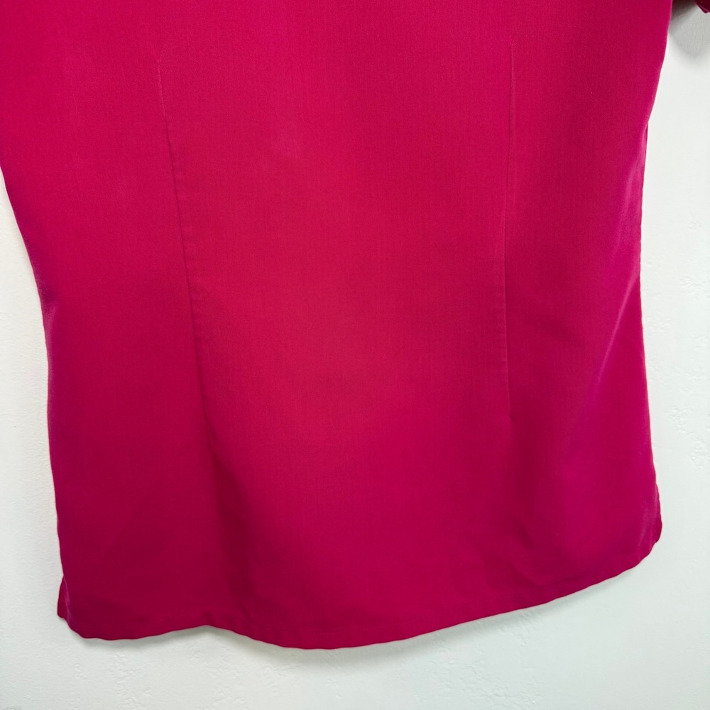 FIGS Scrub Top Magenta Pink Catarina V-Neck One-Pocket Medical Workwear XS - Picture 6 of 11